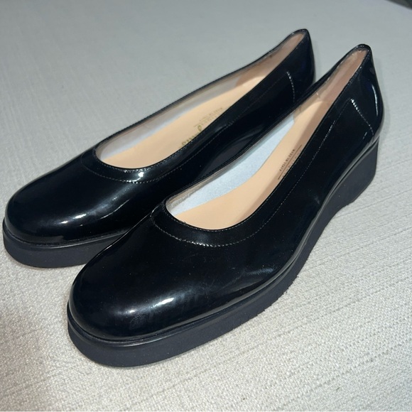 Salvatore Ferragamo Black Patent Leather Wedge Ballet Round Toe Wmn’s Sz 7.5B - Picture 2 of 12